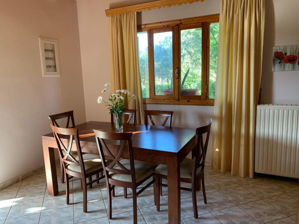 Villa Fatima Vryses Bagian luar foto