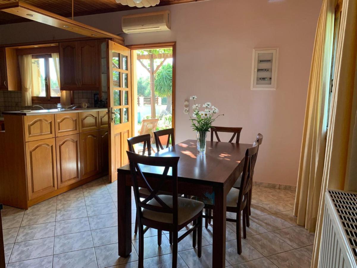 Villa Fatima Vryses Bagian luar foto